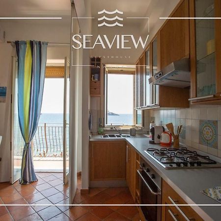 Seaview Guest House Giardini Naxos Eksteriør bilde